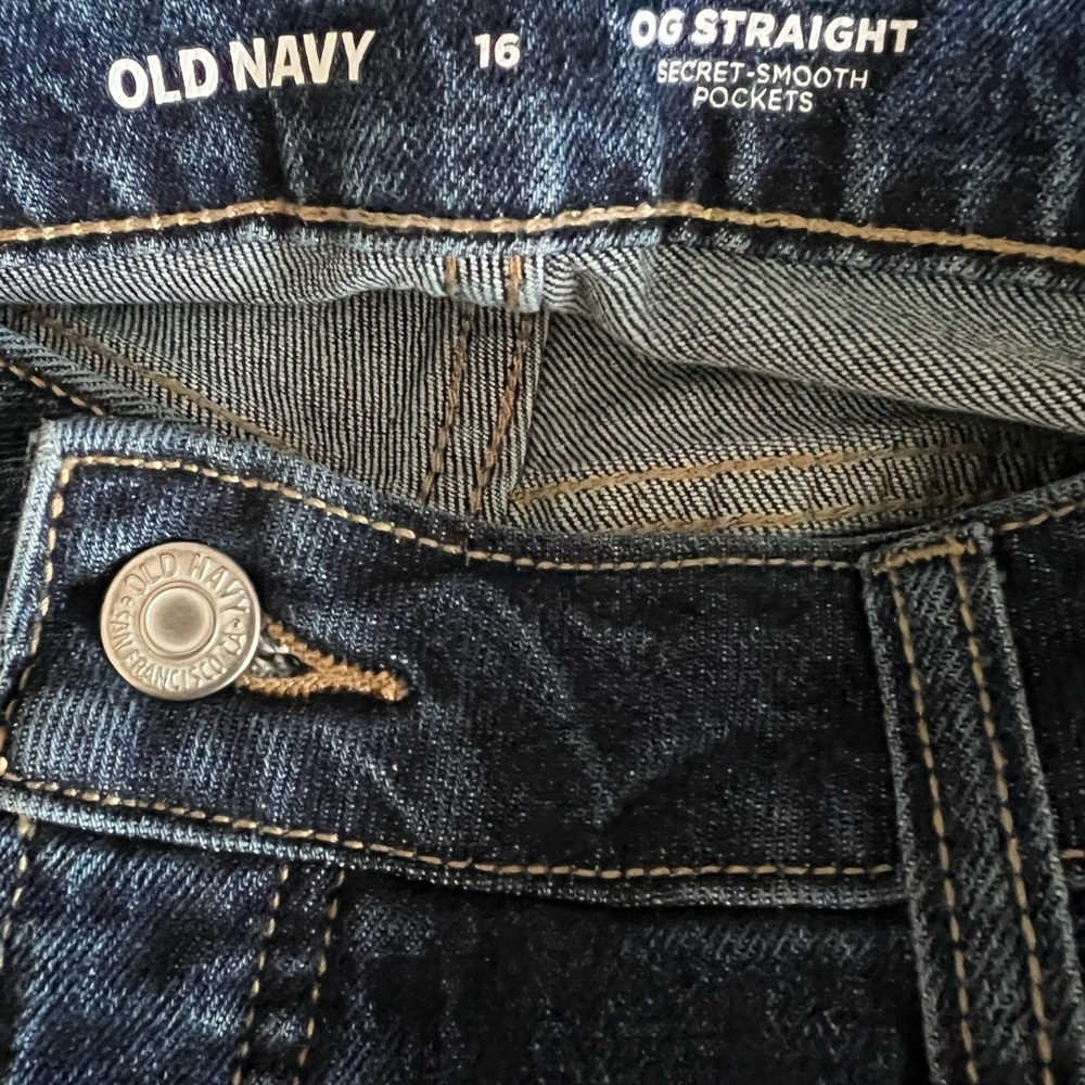 Old Navy,size 16 Indigo,medium wash,crop ankle,raw hem. - Picture 2 of 8